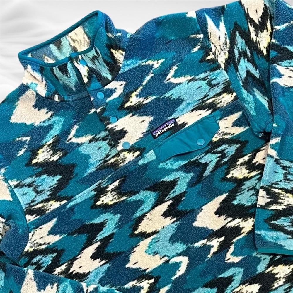 Patagonia Lightweight Synchilla Snap-T Pullover-Trout Tales-Blue-Women's Medium‎